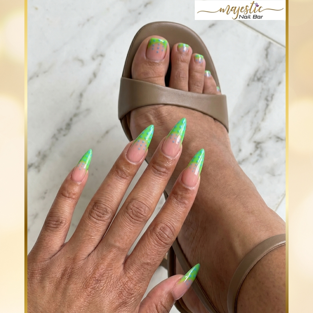 Elegant nails